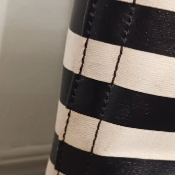 Kate Spade Splash Out Stripe Sunglasses Beach Tote - Picture 10 of 16